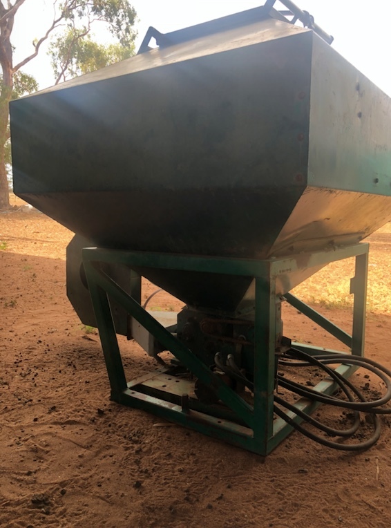 Simplicity Air Seeder Bin Farm Tender